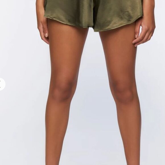 Satin High-Rise Shorts - Picture 4 of 4